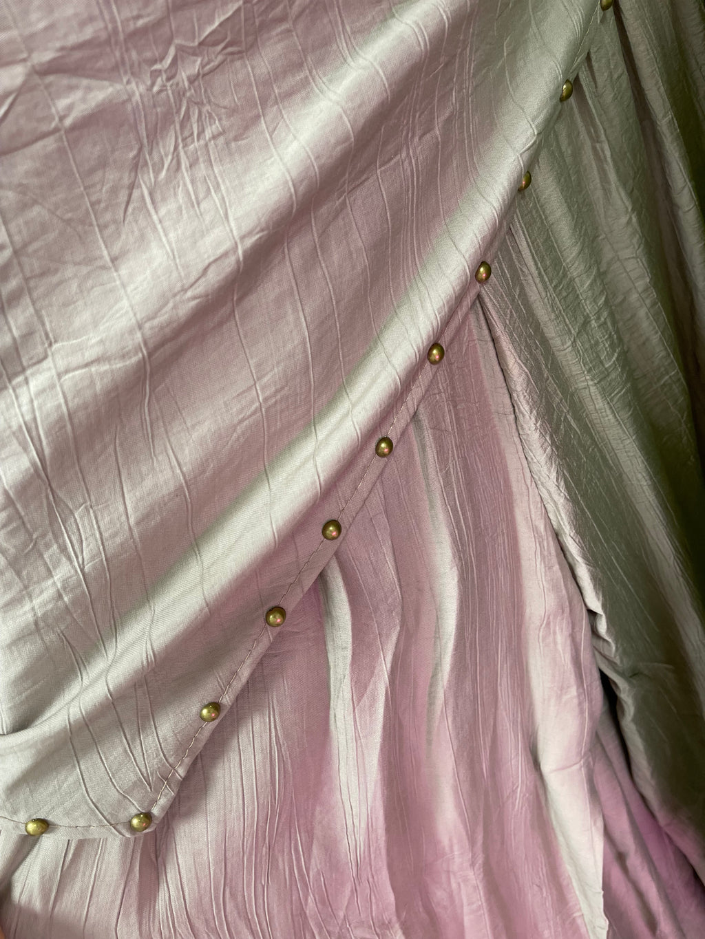 Pantalon fluide et son foulard
