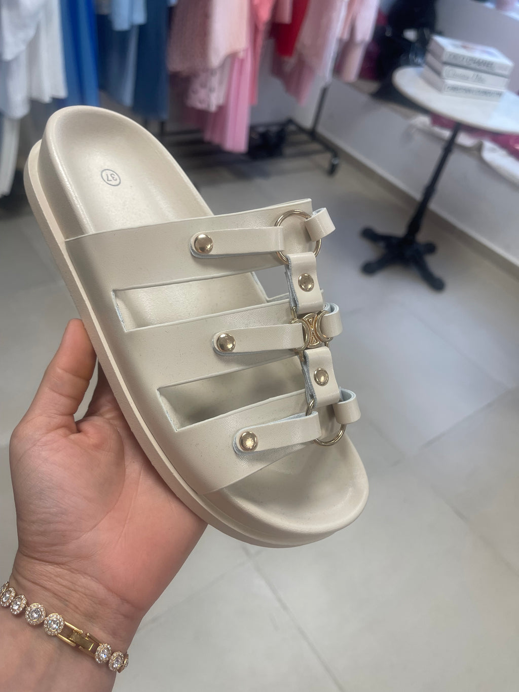 Mules Célia